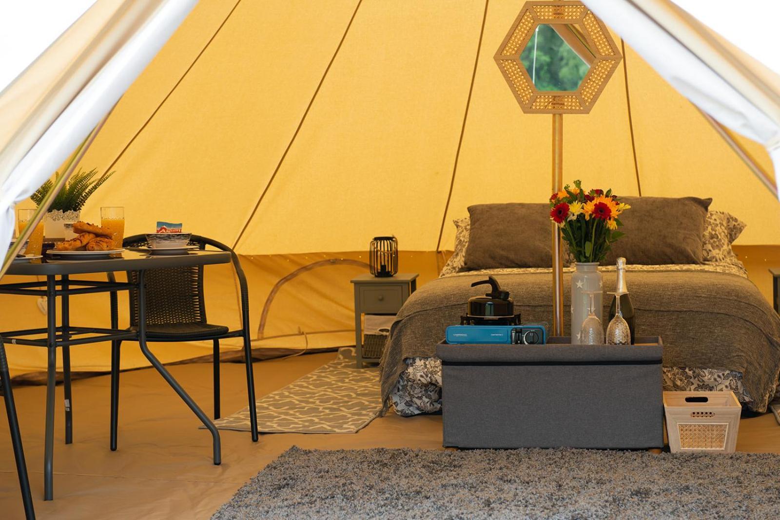 Forest Edge Glamping * Gittisham